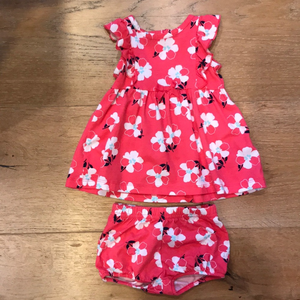 NWOT CUTE outfit!